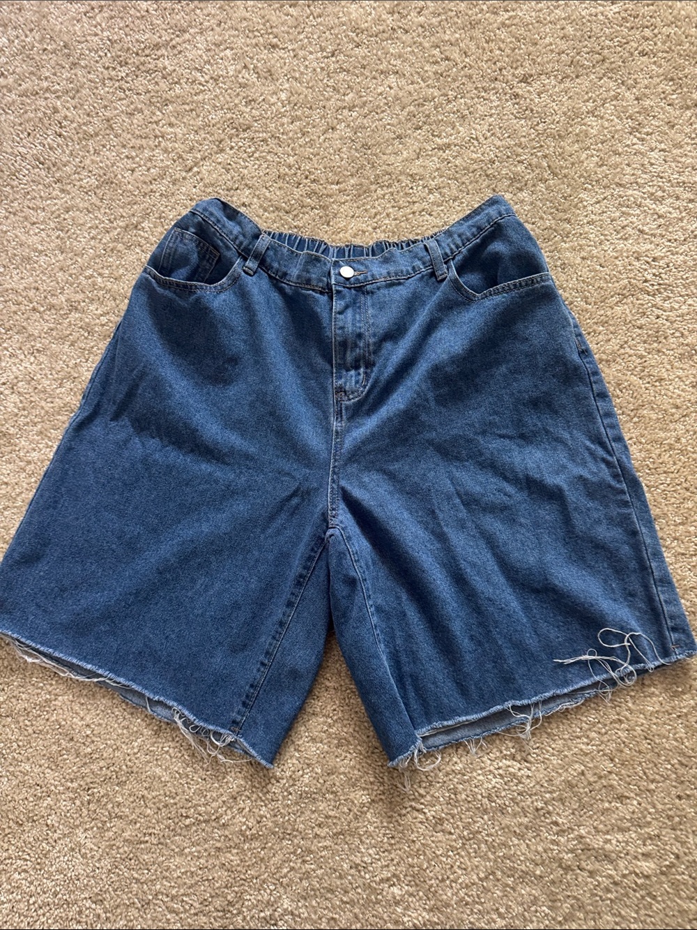 Denim Bermuda jorts in Dark Blue - Women's Casual Cut